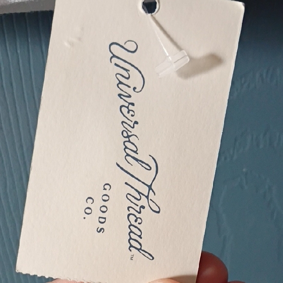 Universal Thread Cream Tank Top - Picture 4 of 6